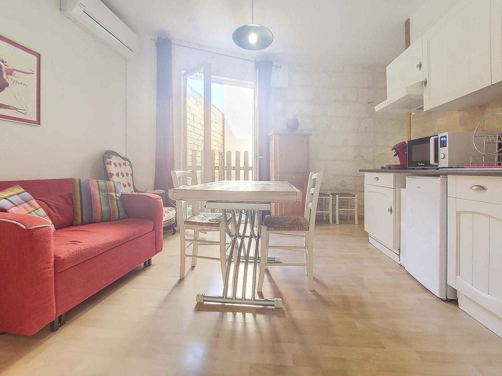 Studio Climatise Corps Saints Apartment Avignon Bagian luar foto