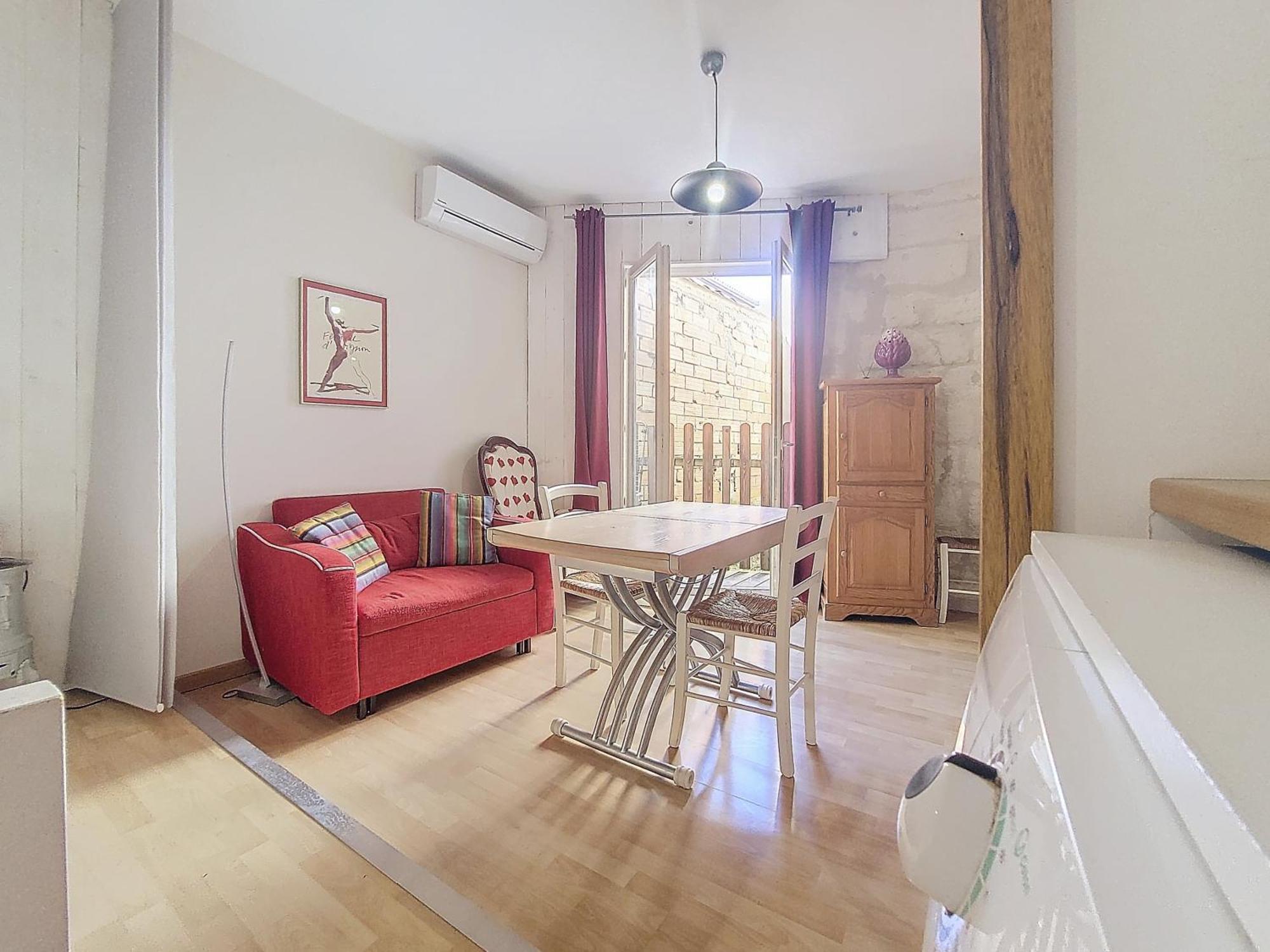 Studio Climatise Corps Saints Apartment Avignon Bagian luar foto