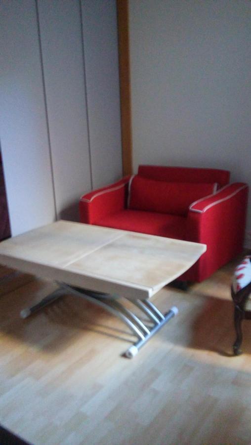 Studio Climatise Corps Saints Apartment Avignon Bagian luar foto